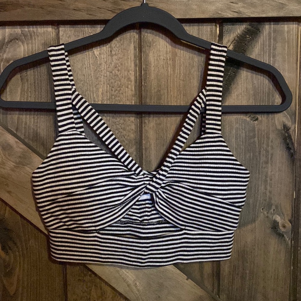 Gypsyā Warrior Black and White Cropped Tank Top